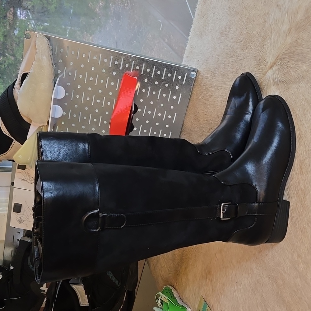 G H Bass & Co. Tall Riding Boot Sz. 7M